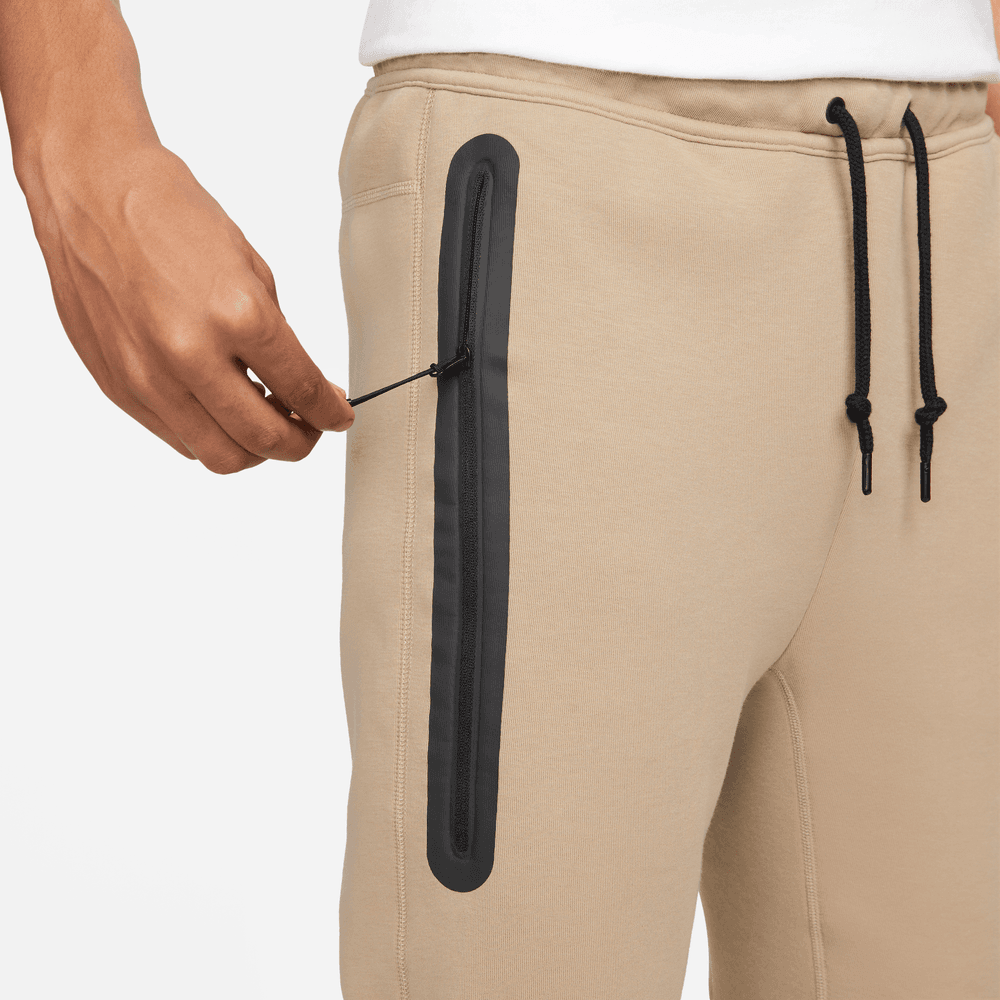 Nike Sportswear Tech Fleece Slim Fit Jogger