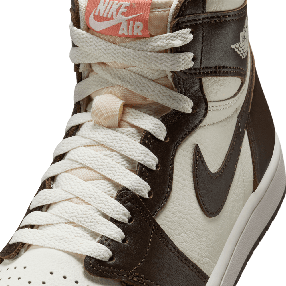 Wmns Air Jordan 1 Retro High OG
