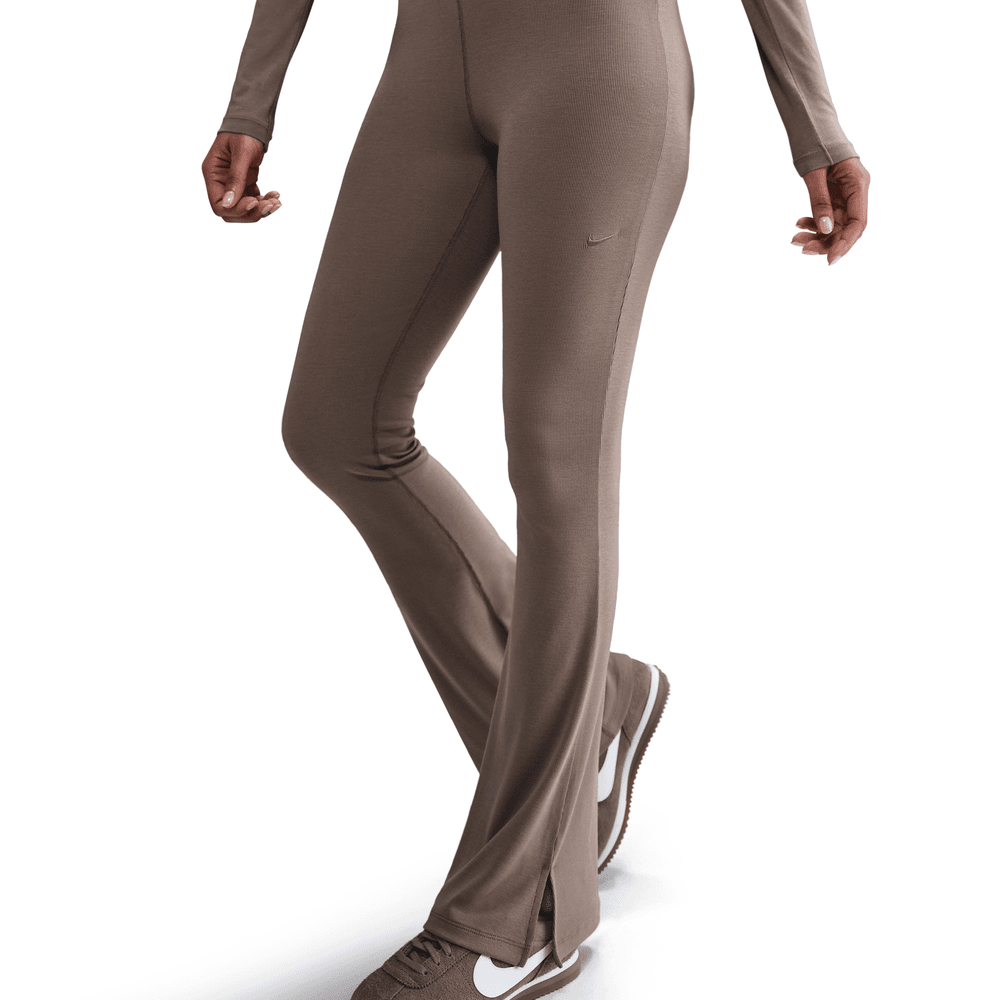 Wmns Nike Sportswear Chill Knit Flared Legging