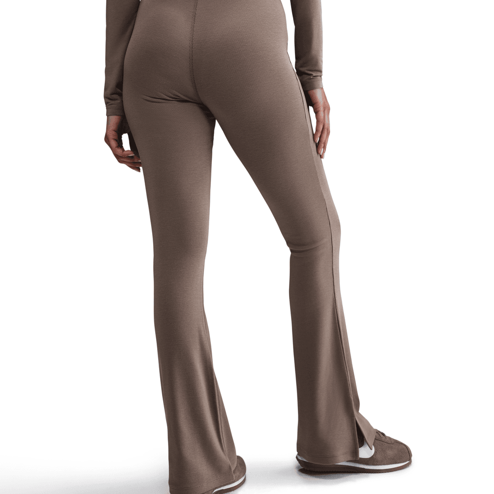Wmns Nike Sportswear Chill Knit Flared Legging