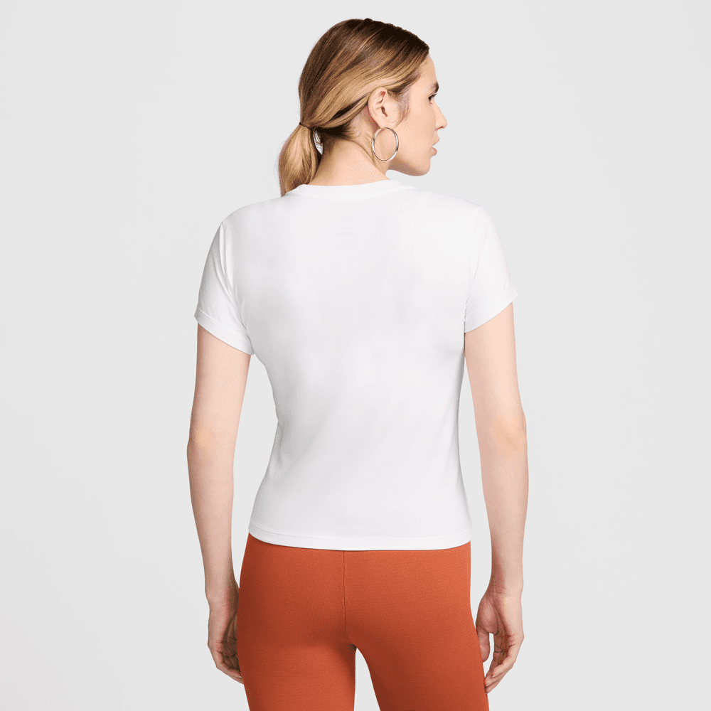 Wmns Nike Sportswear Chill Knit Tee