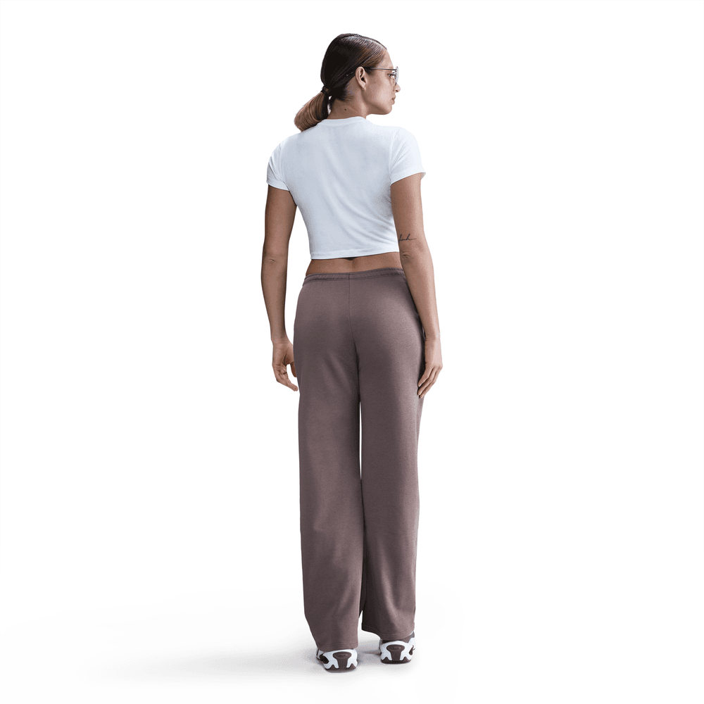 Wmns Nike Sportswear Chill Knit Tee 