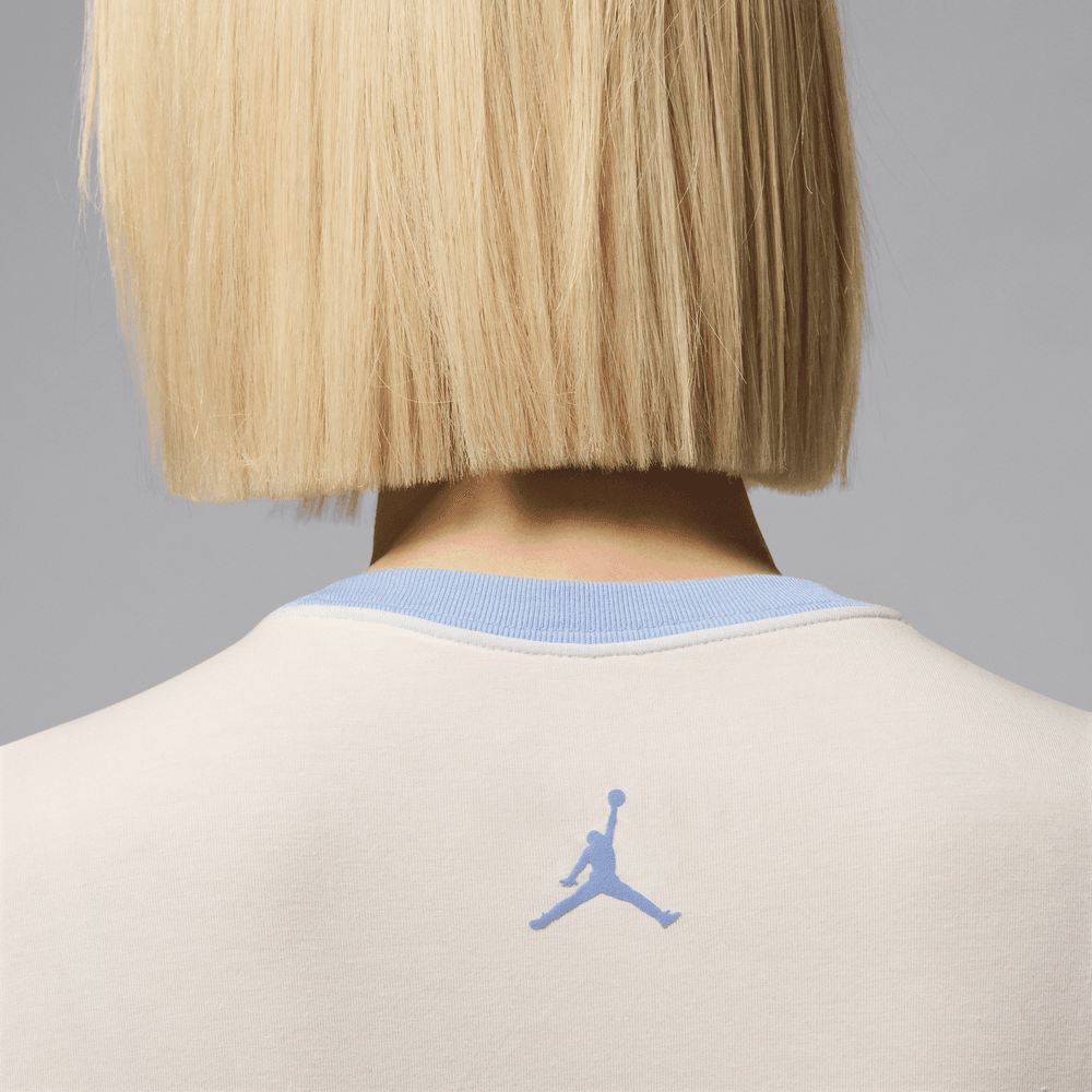 WMNS Air Jordan Cropped Graphic Tee