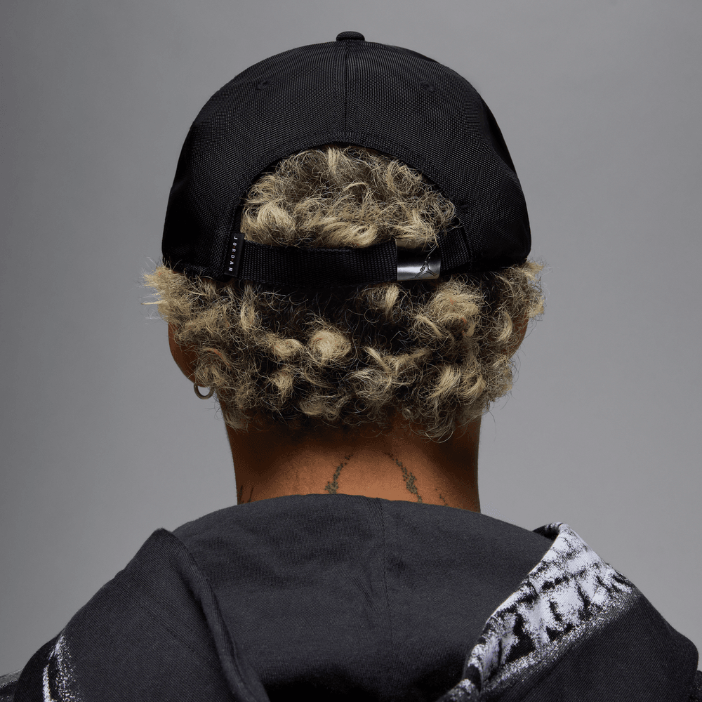 Air Jordan Rise Structured Metal Jumpman Hat 