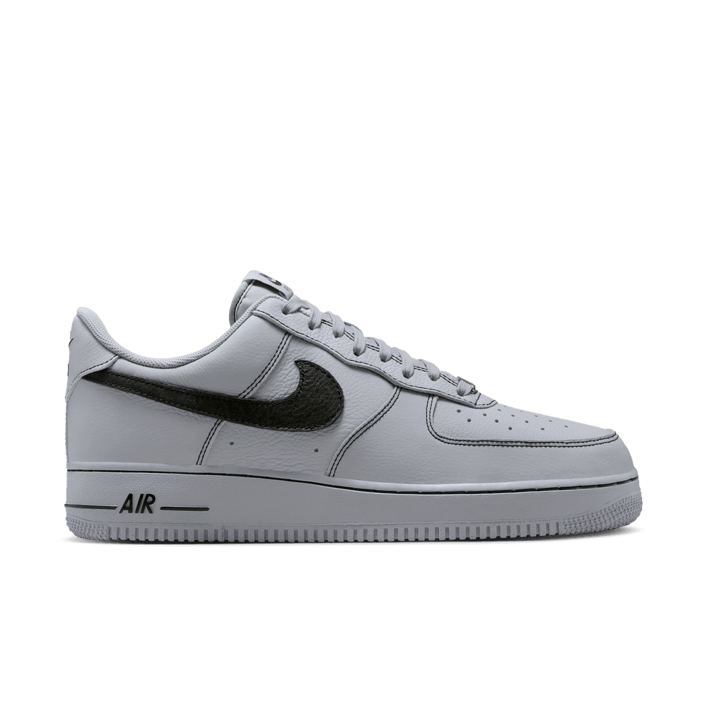 Nike Air Force 1 '07 LV8