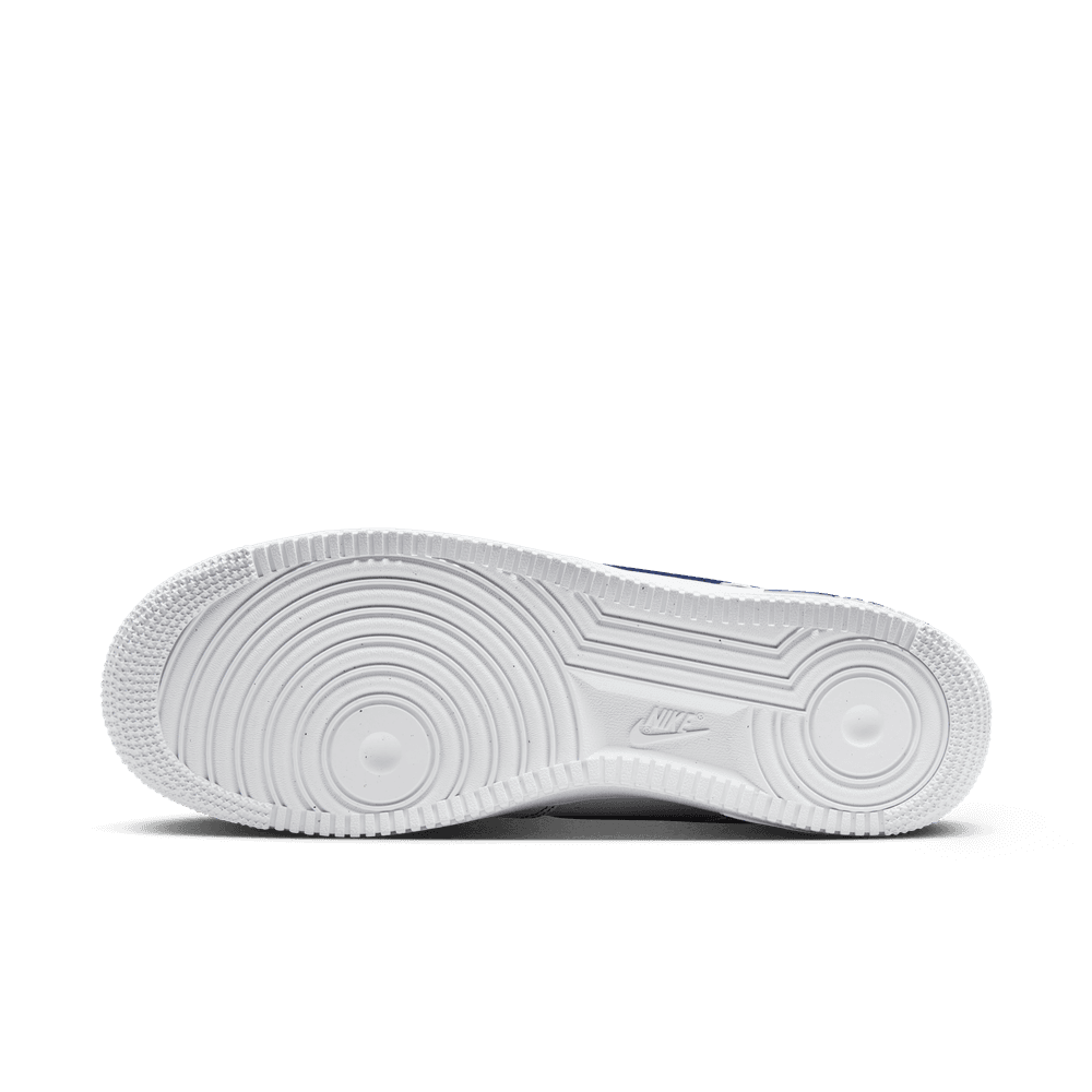 Nike Air Force 1 '07 LV8