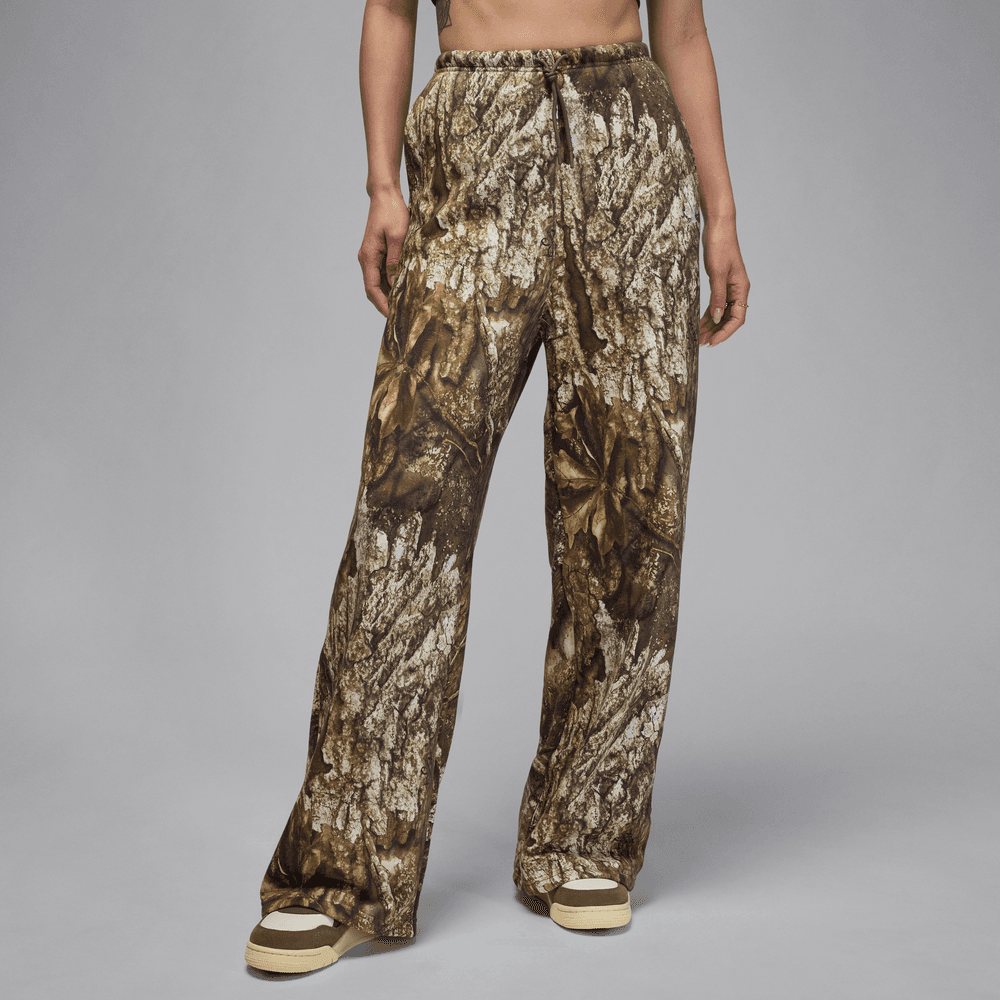 Wmns Air Jordan Brooklyn Fleece Realtree Open Hem Pant