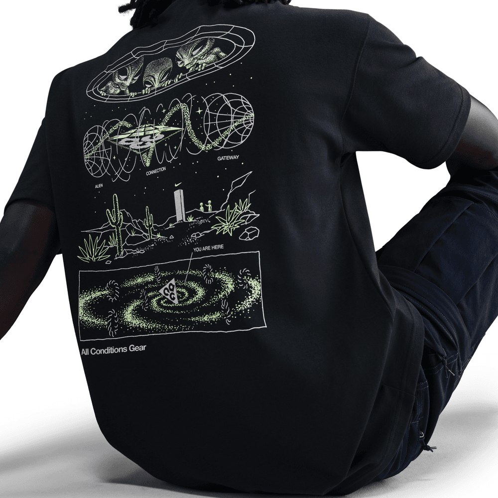 Nike ACG Mystery Lights Tee 