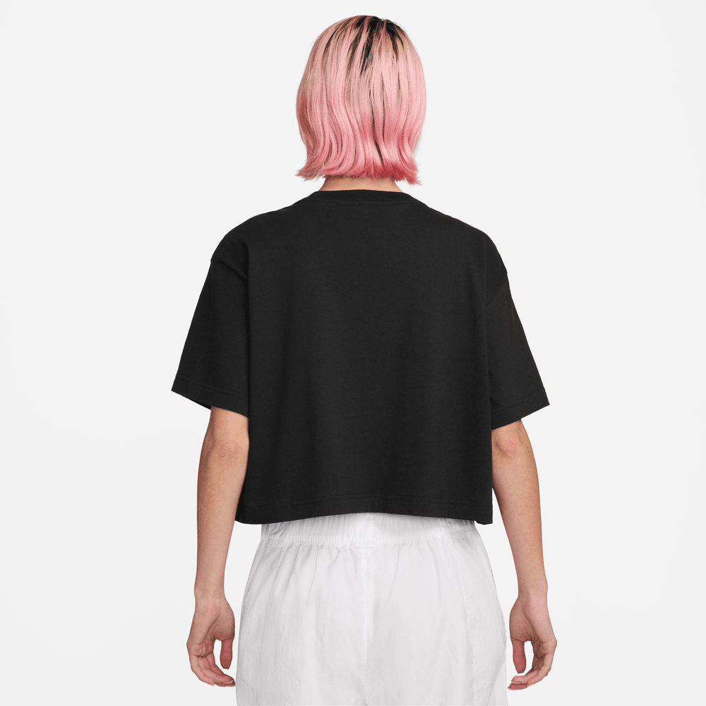 Wmns Nike Sportswear Club Crop Tee