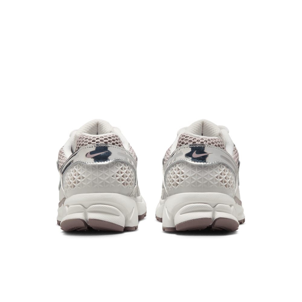 Wmns Nike Zoom Vomero 5
