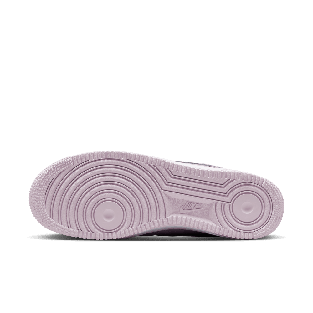 Nike Air Force 1 '07 LV8
