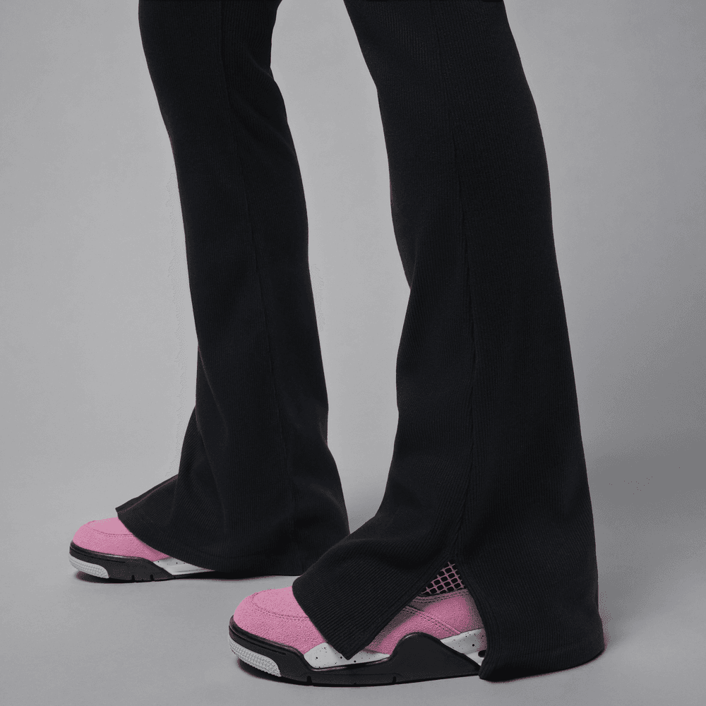 Wmns Air Jordan Brooklyn Essentials Mid-Rise Flared Leggings 