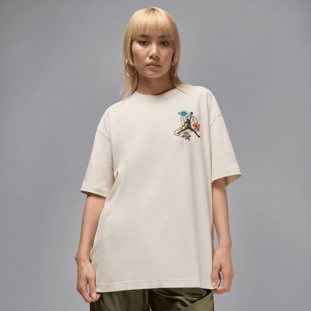 Wmns Air Jordan Flight Oversized Graphic Tee FA25