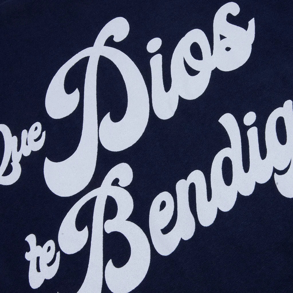 Bueno Bendiga Tee