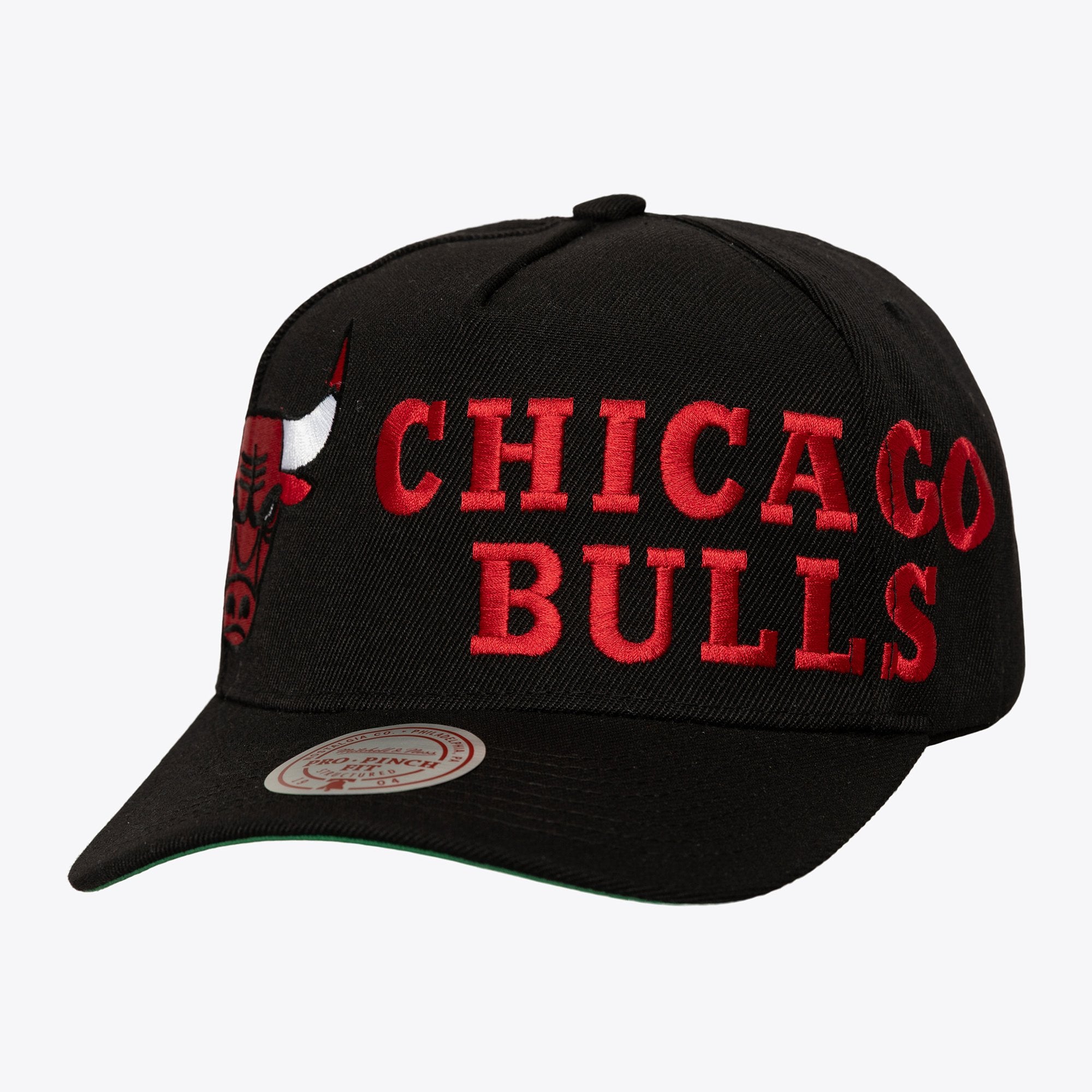 M&N NBA Busted Pro Snapback Chicago Bulls 
