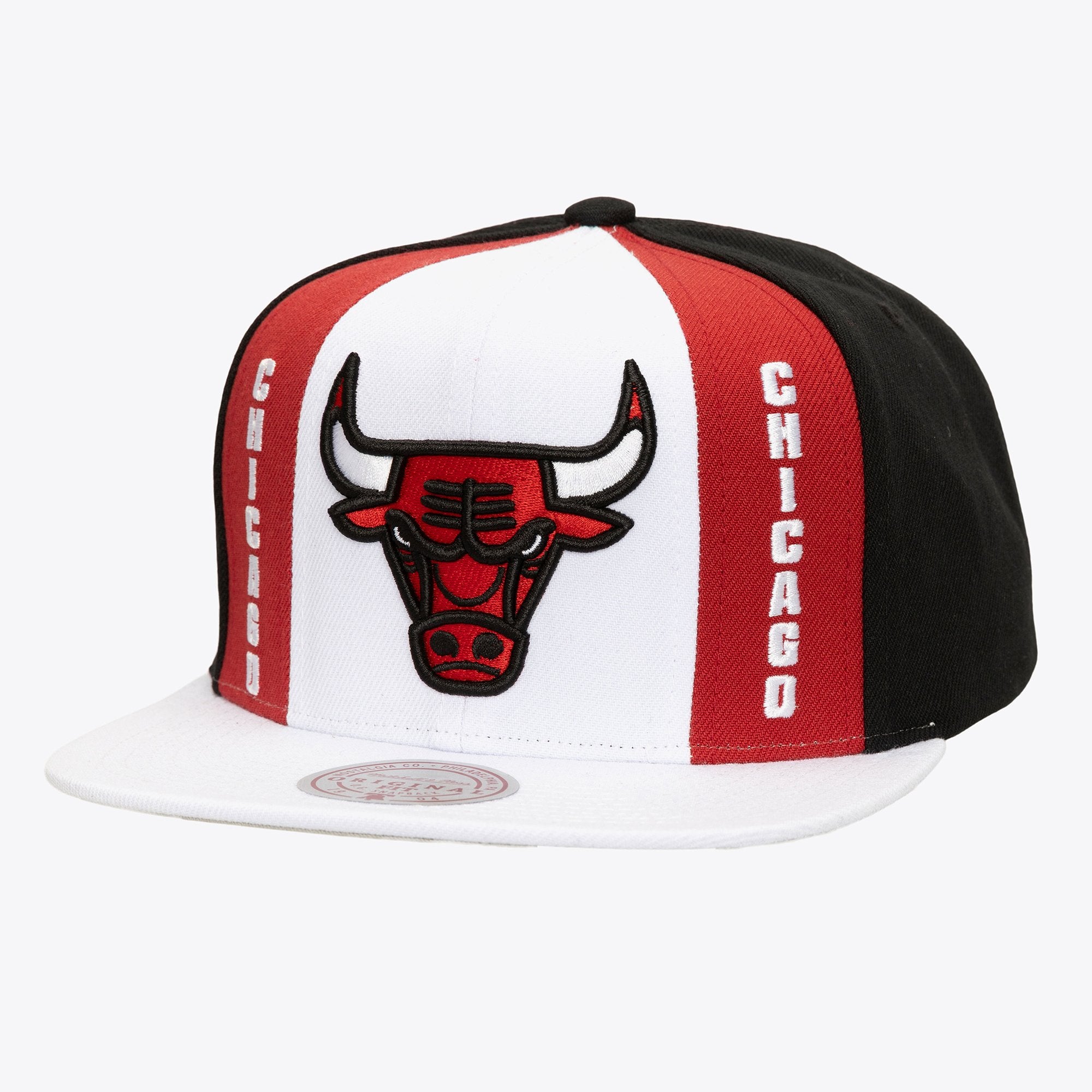 M&N NBA Old Cut Snapback Chicago Bulls 