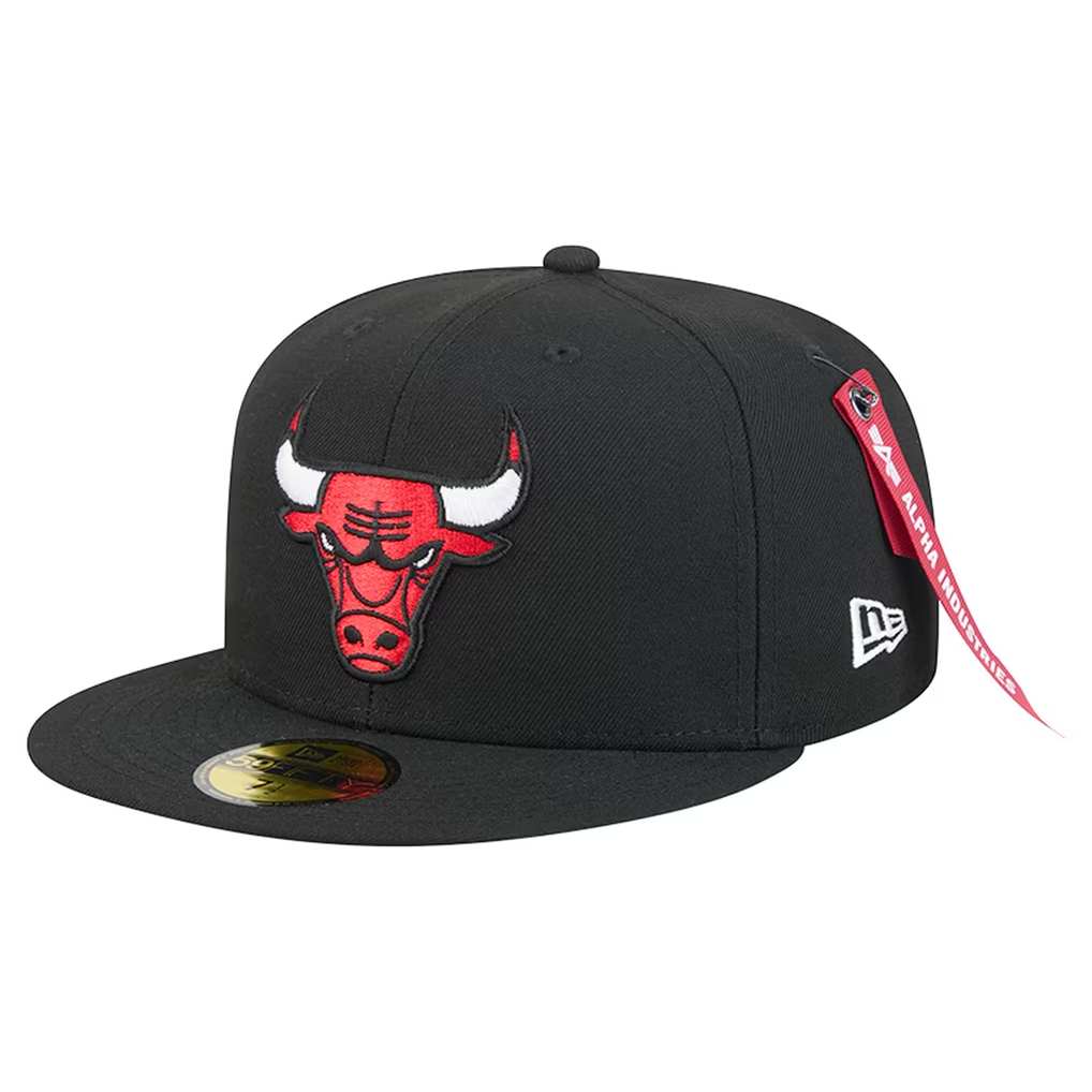 New Era x Alpha Industries 5950 Chicago Bulls Fitted Hat