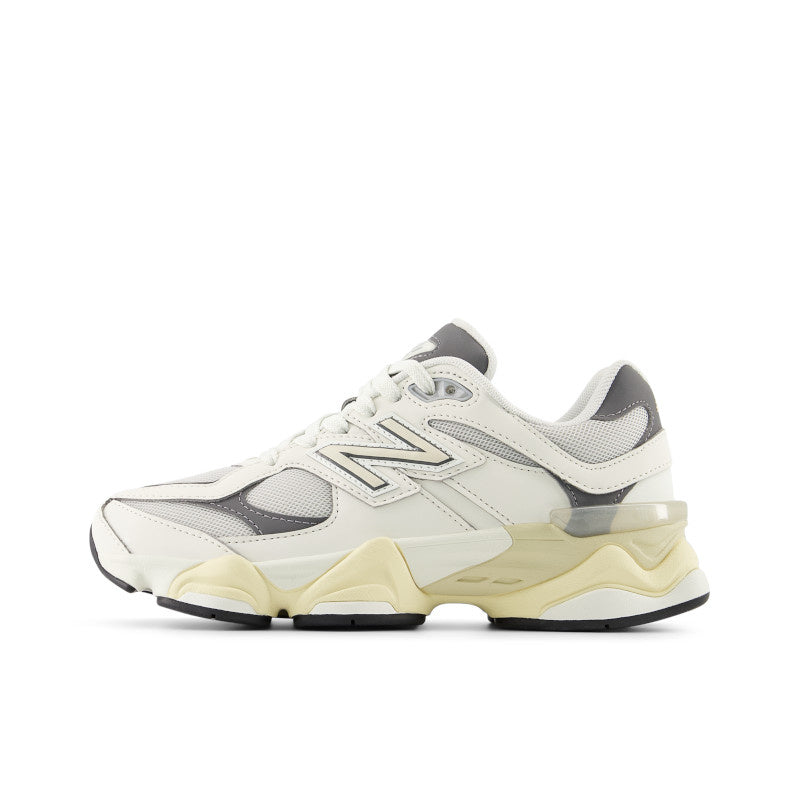 PS New Balance 9060