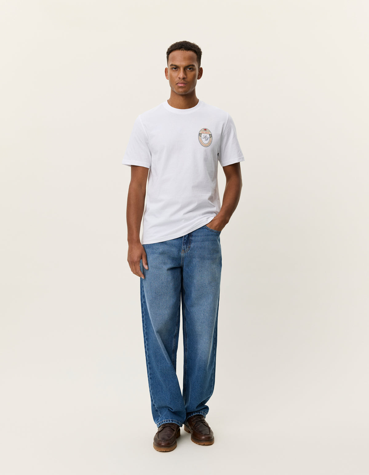 Les Deux Brady Emblem Tee