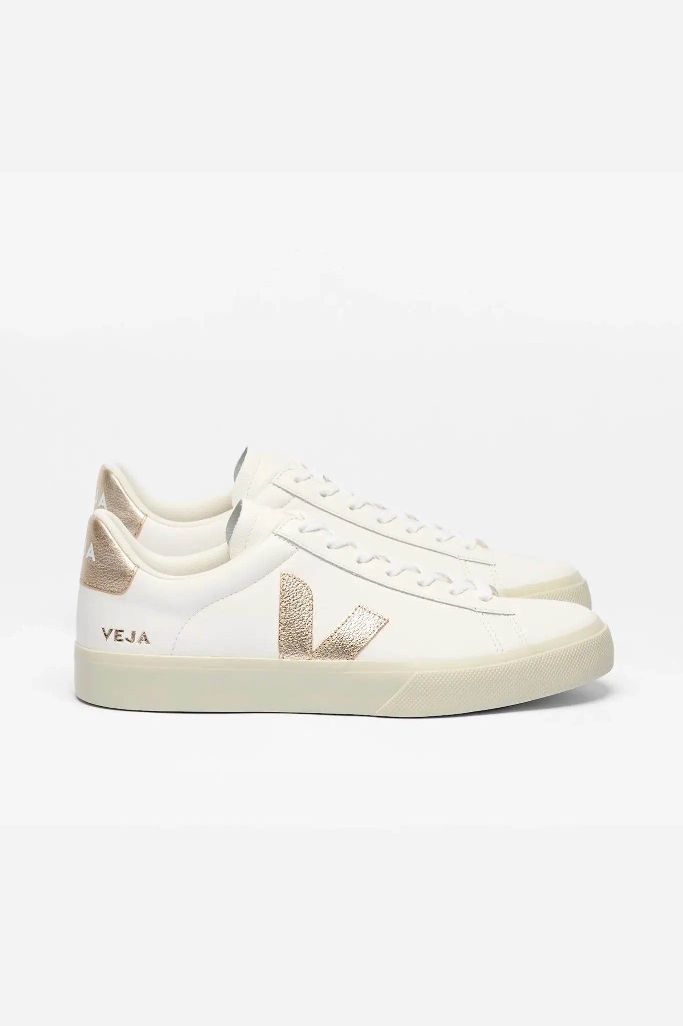 Veja Campo Leather