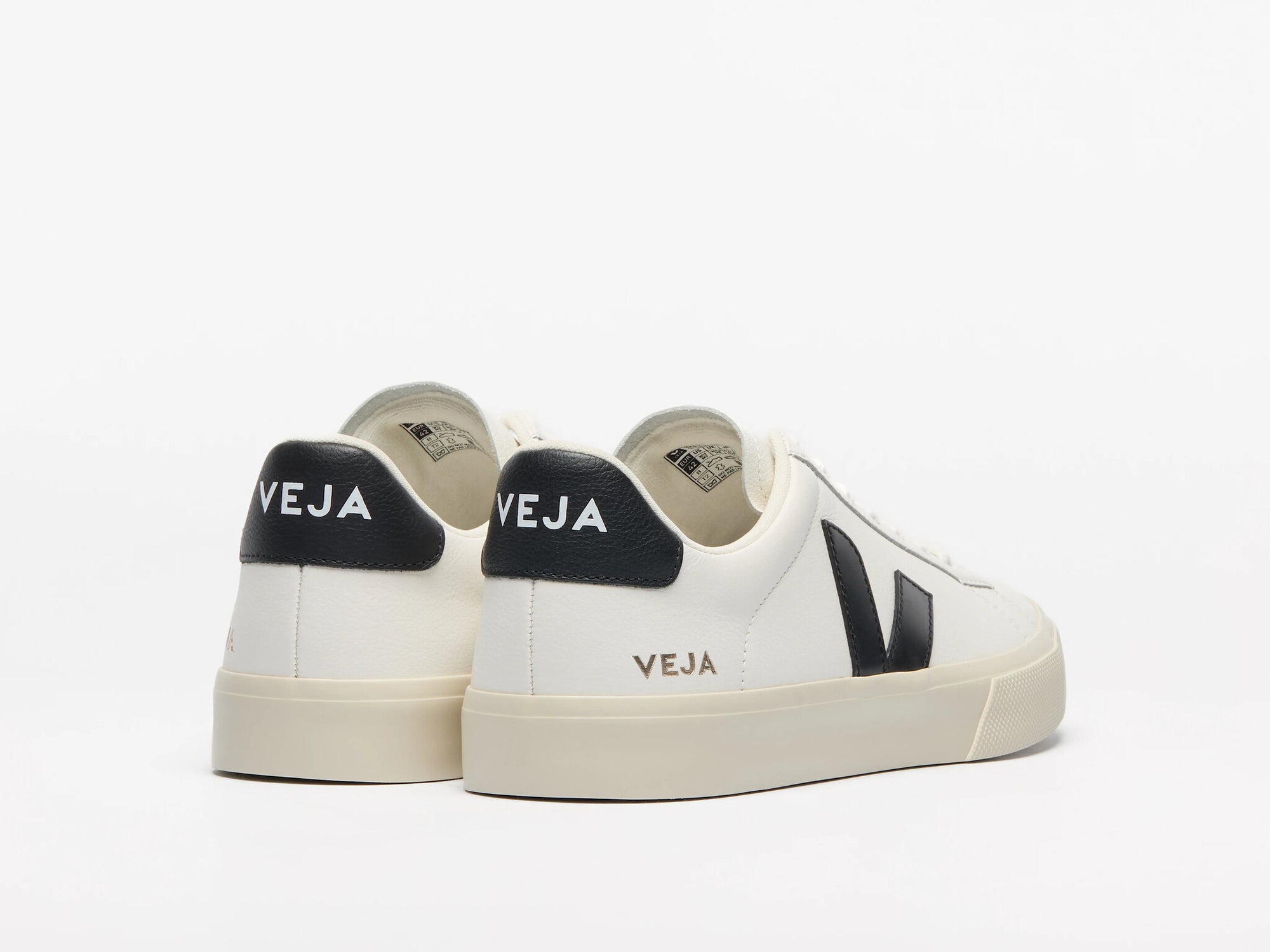 Veja Campo Leather
