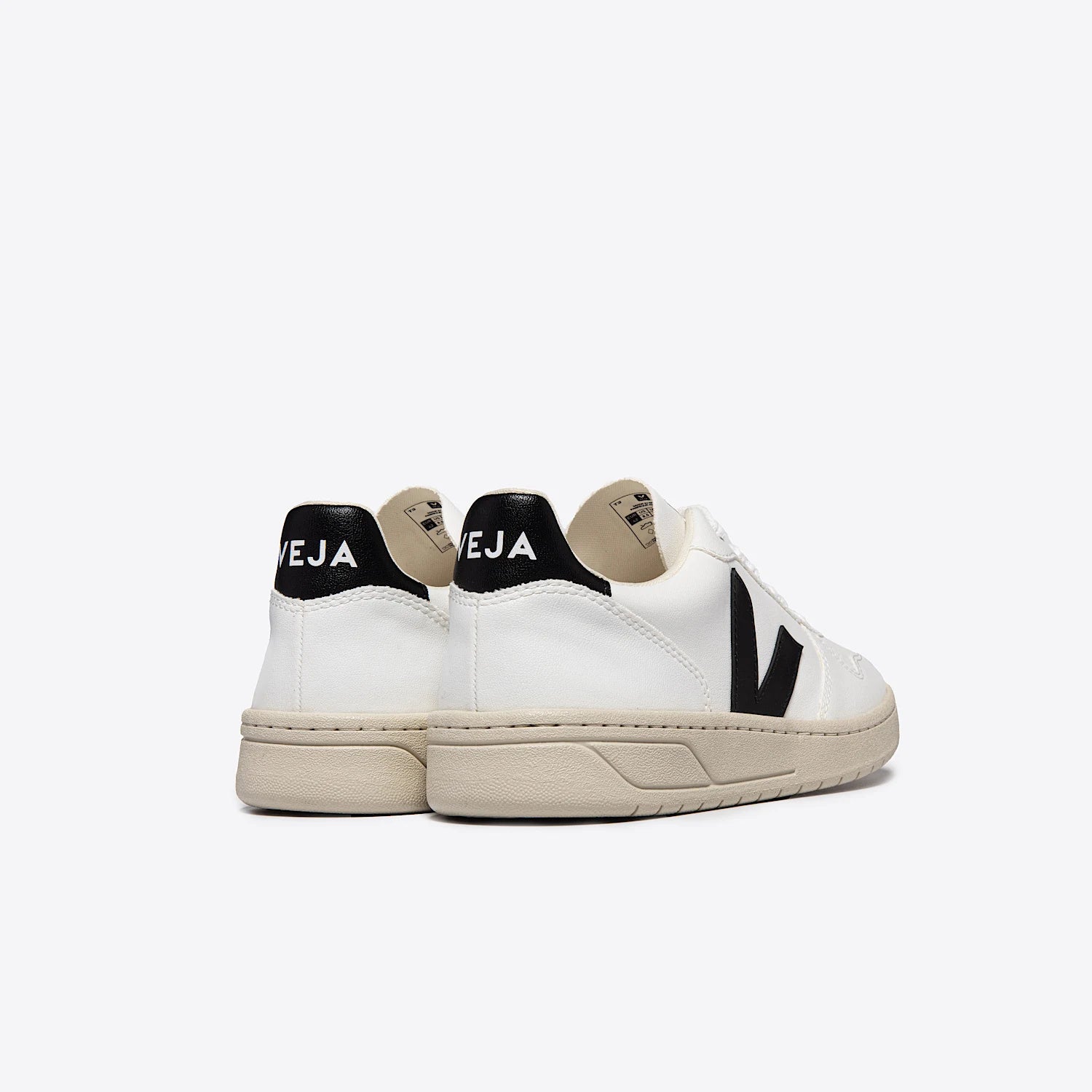 Veja V-10 Leather