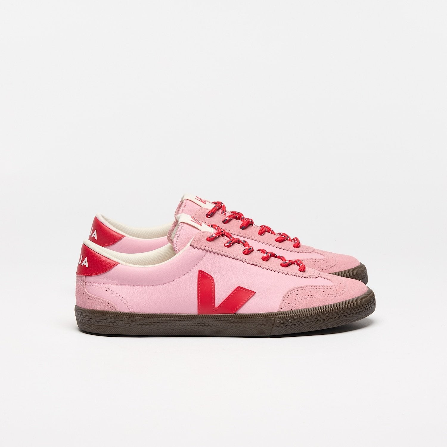 Veja Volley Leather