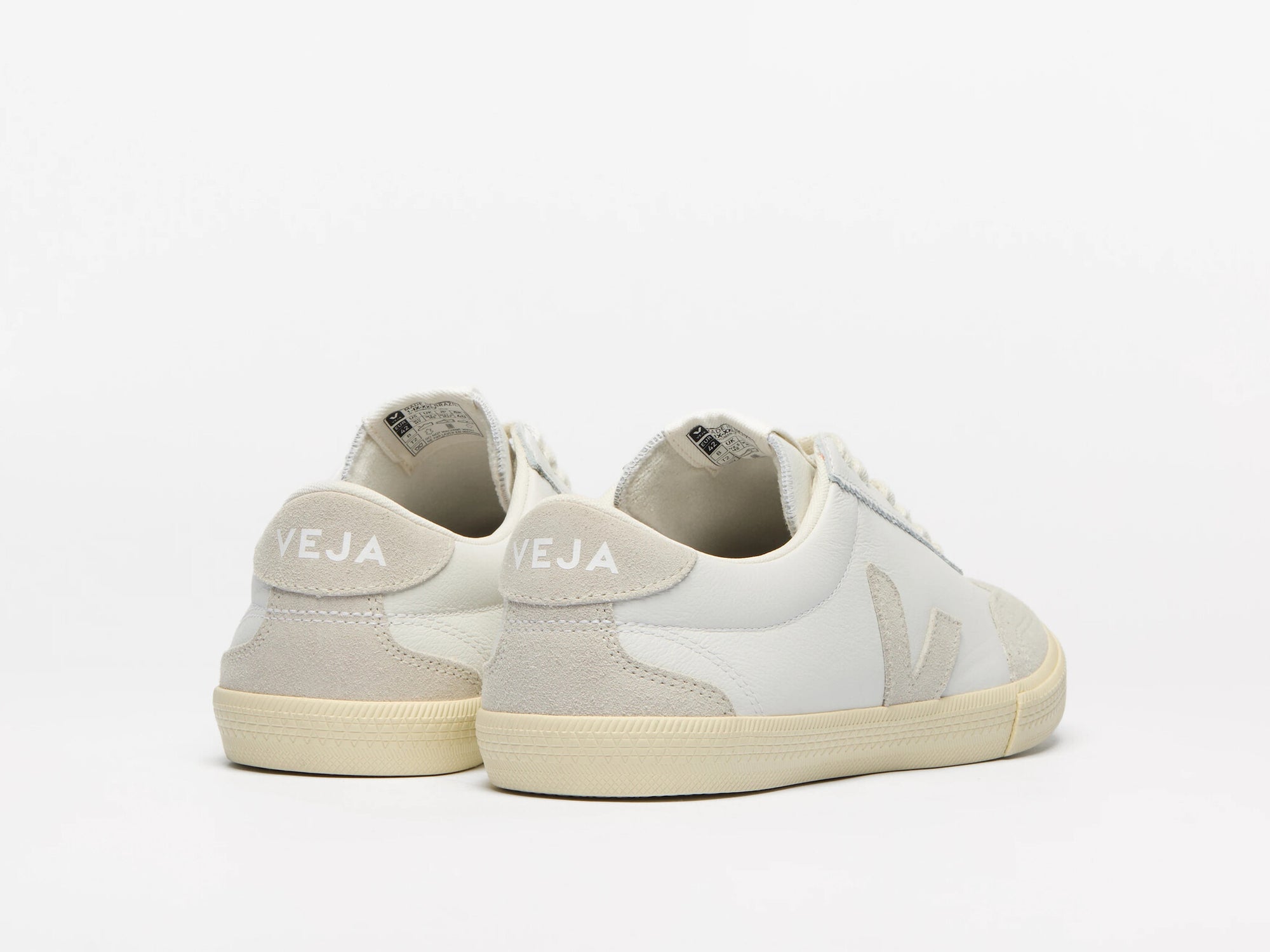 Veja Volley O.T. Leather